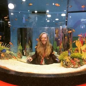 Meet your Posher, Isabel